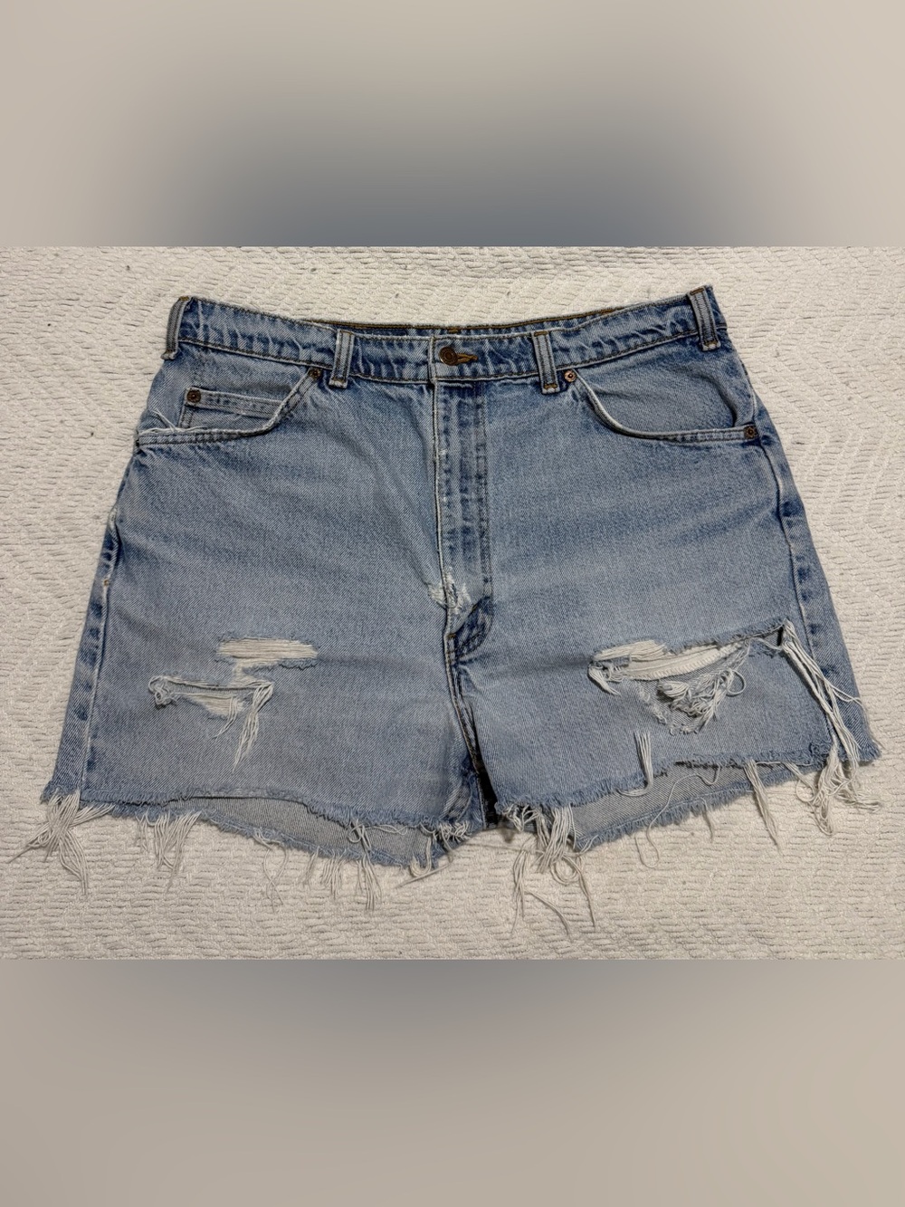 LEVIS VTG 1995 619 Orange Tab Light Blue Distressed Denim Cutoff Shorts - 34